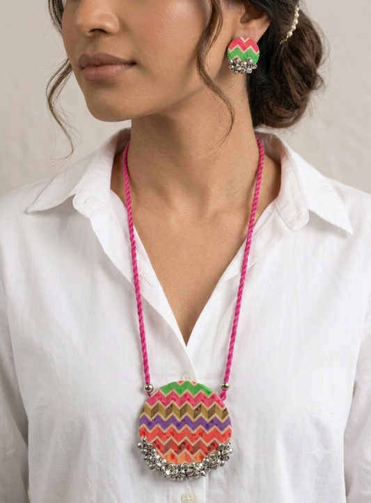 Classic necklace